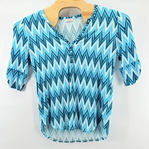 Pixley Shirt M Blue White Zigzag Roll Tab Sleeve Rayon Spandex Boho Coastal USA